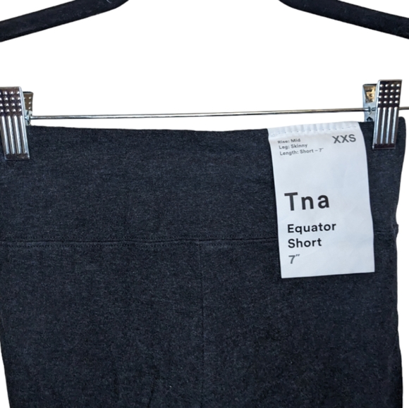 NWT Aritzia TNA Gray Equator 7" Shorts XXS Mid Rise 🌞 - Picture 5 of 9